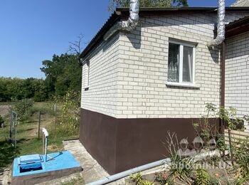 Потрібно утеплити пінопластом з нанесенням бараника 180 м2