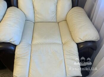Реставрація шкіряного дивану та крісел