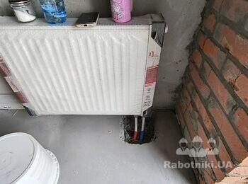 Підключення батареї опалення зі стіни, а не з підлоги