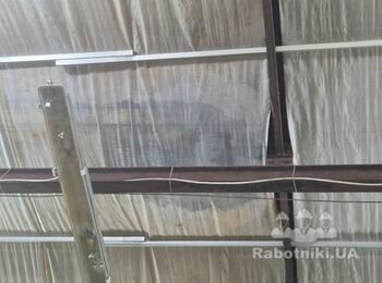 Ремонт даху в арковому ангарі