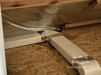 Ремонт вентиляції на горищі