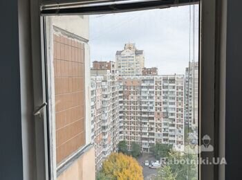 Регулювання та ремонт вікна. Можливо обслуговування 3х інших вікон