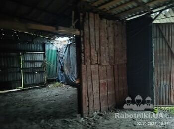 Демонтаж дерев'яної перегородки, демонтаж плівки