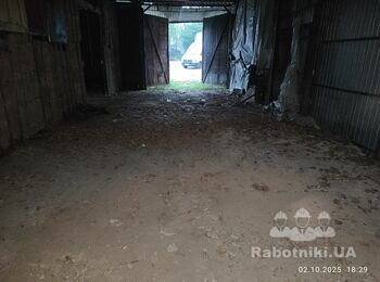 Демонтаж дерев'яної перегородки, демонтаж плівки