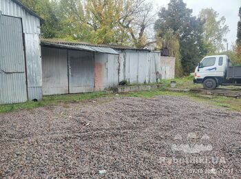 Демонтаж дерев'яної перегородки, демонтаж плівки