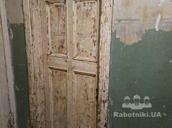 Шліфування і фарбування дверей міжкімнатних