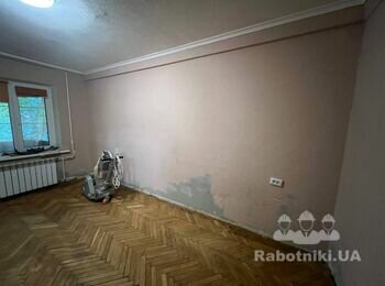 Підготовка стін і поклейка шпалер