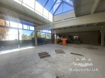 Отделка банкетного зала 300м2 ( штукатурка, плитка , сантехника )