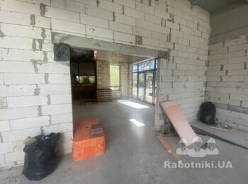 Отделка банкетного зала 300м2 ( штукатурка, плитка , сантехника )
