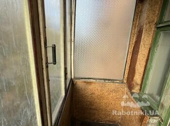 Обшити балкон ламінатом