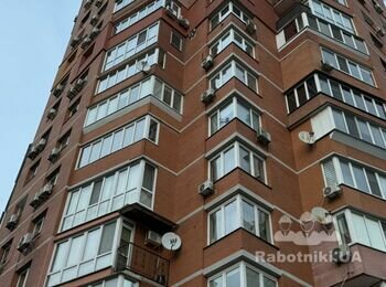 Ремонт верхнього водовідлива, промисловий альпінізм
