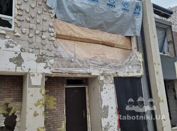 Відновлення частини секції таунхаусу після прильоту