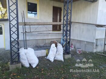 Зробити терасу і сходи в будинок.