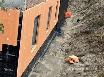 Потрібна бригада монолітків.