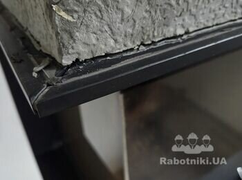 Ремонт плитки навколо топки каміну