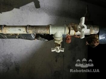 Заміна кранів стояків на системі опалення