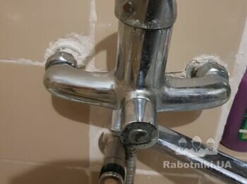 Заміна змішувача у ванній