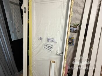 Встановлення дверей