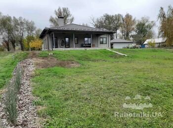 Нужно установить забор из сварной сетки