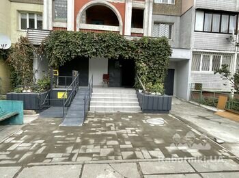 Потрібні плиточники на ремонт підїздів