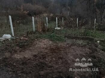 Шукаю виконавця забетонувати 12 стовпців