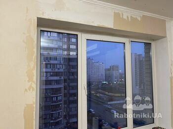 Шпаклівка та штукатурка відкосів