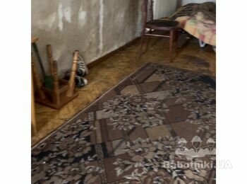 Поклеить обои