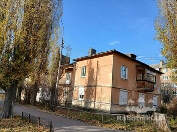 Демонтаж старої та монтаж нової покрівлі на Святошино