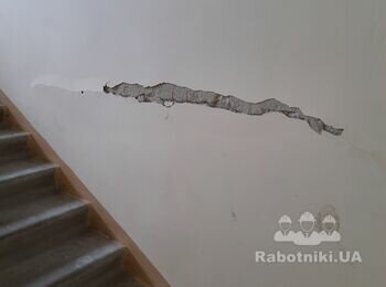 Шпаклювання/штукатурка стін загальною площею 150 кв.м.