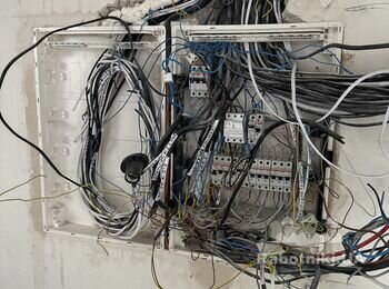 Збирання щитка основного і слаботочного