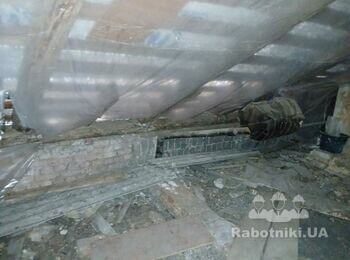 Демонтаж старої та монтаж нової покрівлі на Святошино (Київ)