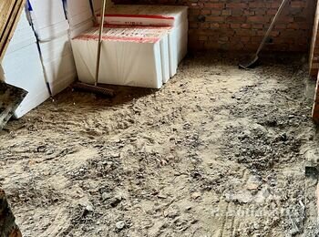 Укладка пінопласту і облаштування стяжки 66 м2