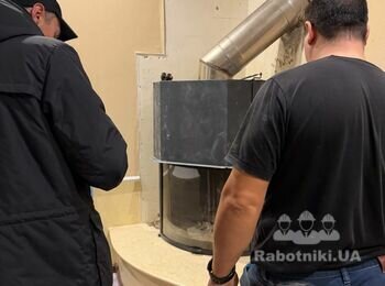 Облицювати камін каменем