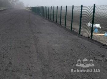 Монтаж паркану з 3д сітки 790м