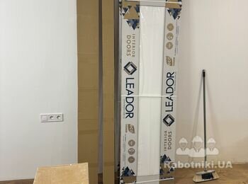 Монтаж межкомнатных дверей