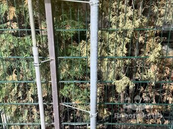 Зварити та встановити металеву трубу між газовим лічильником та газов