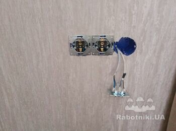 Встановити розетки і лед ленту з виключателем