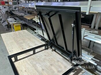 Сварочные работы - сборка стального люка в пол