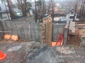 Бетонування плити перекриття 70м2 200мм