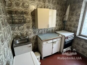 Потрібен плиточник