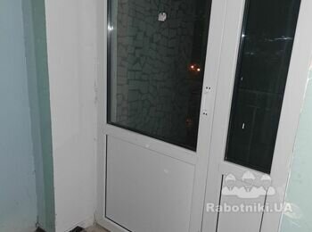 Ремонт= пластикові двері