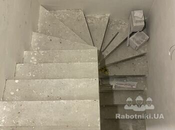 Сходи бетоні оздобити деревом
