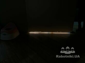 Монтаж 50м LED стрічки в алюмінієвому профілі тіньового плінтусу