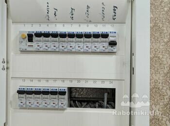 Встановлення Гібридного інвертора + АКБ