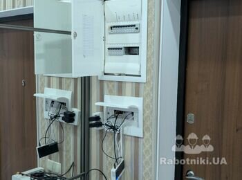 Встановлення Гібридного інвертора + АКБ