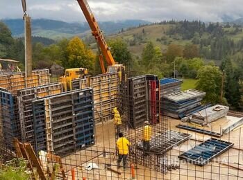 Строители на постоянную работу