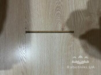 Устранить щели на уложенном ламинате