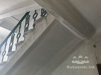 Прокладка підведення дроту для електромобіля