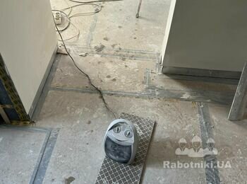 Потрібно зробити плінтус