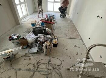 Потрібно зробити плінтус